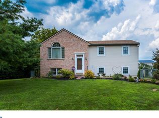 289 Grant Ave, Leesport, PA
