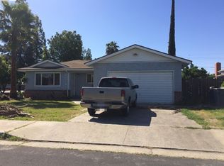 404 W San Gabriel Ave, Clovis, CA 93612