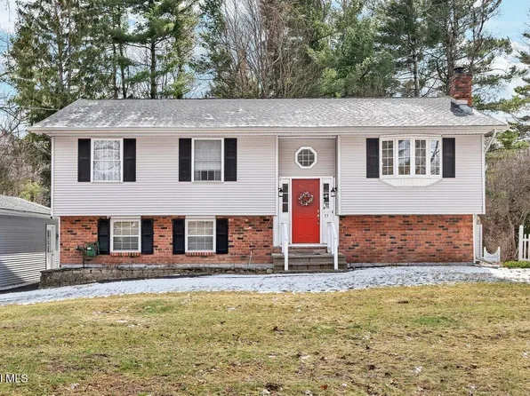 33 Acorn Ave., Clifton Park, NY 12065
