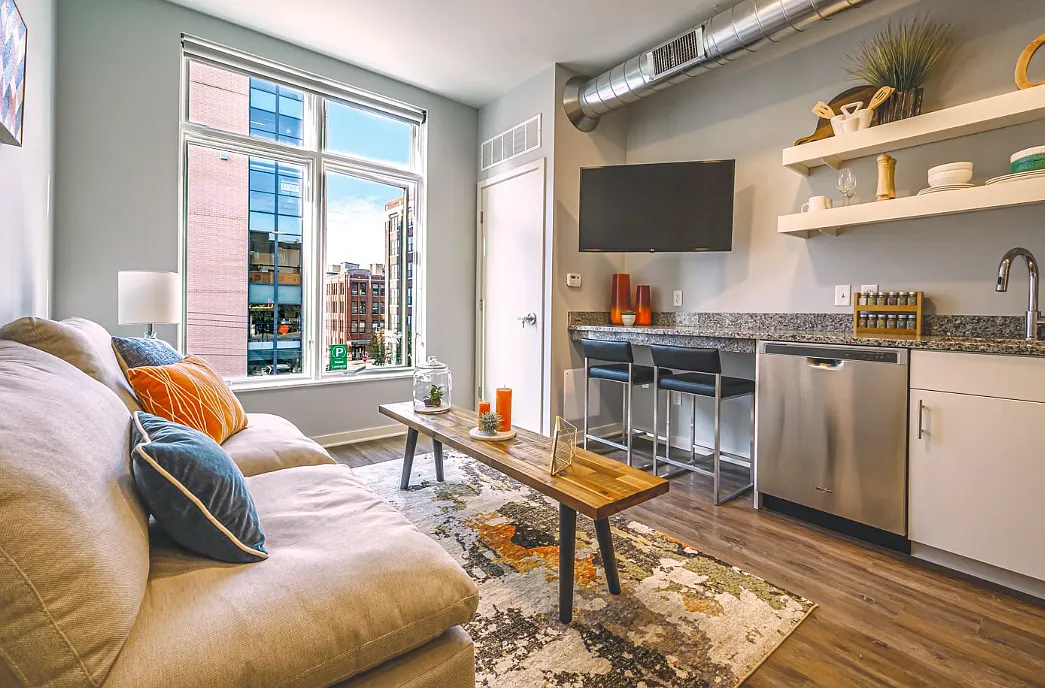 Studio, 356 sqft, $1,175 — Photo 1