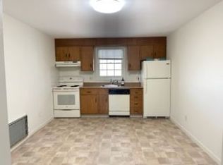 70 School St, Westerly, RI 02891