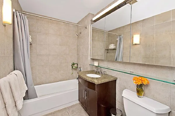 Rented by Compass | media 13