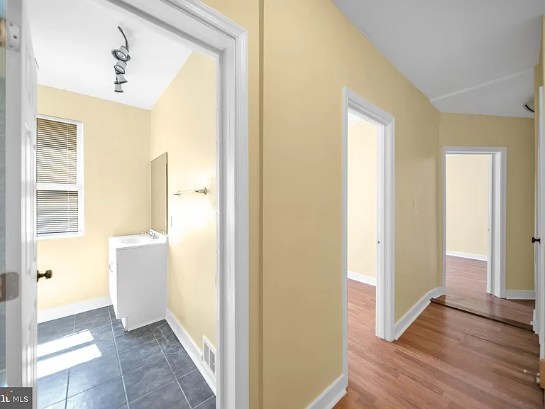 2712 Sherman Ave NW — Photo 28