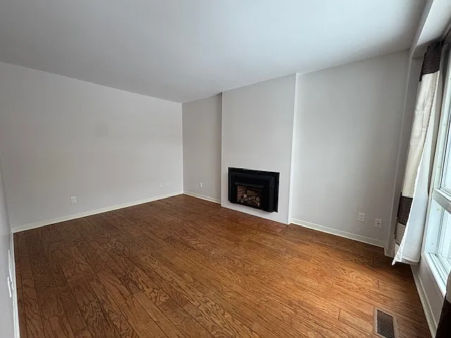 536 Thorndale Dr — Photo 4
