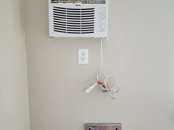 3rd image of 139 S Avenue 52 #G