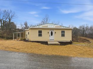 135 Old Country Rd, Monroe, VA 24574