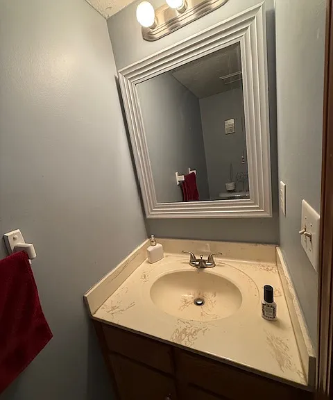 7753 Hathaway Park Ct — Photo 12