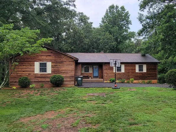 206 Covered Bridge Dr, Madison, VA 22727