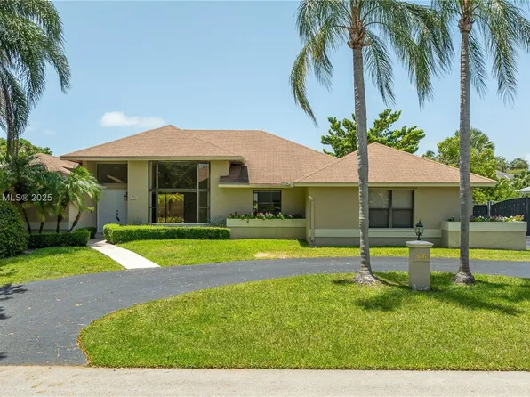 8110 SW 188th St, Cutler Bay, FL 33157