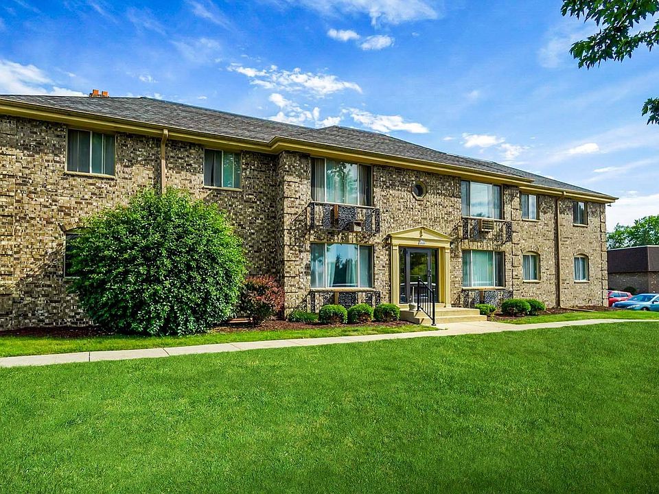 Stone Point Apartments Exterior