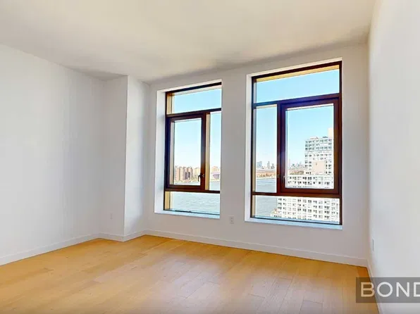 480 Kent Avenue image 1 of 12