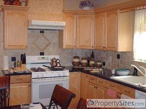 4th image of 427 Spangle Dr