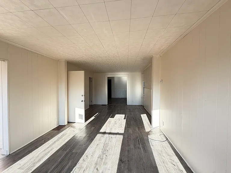 67 Barton St #2 — Photo 9