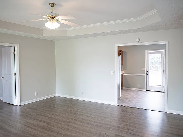 1012 Wismar Ct — Photo 5