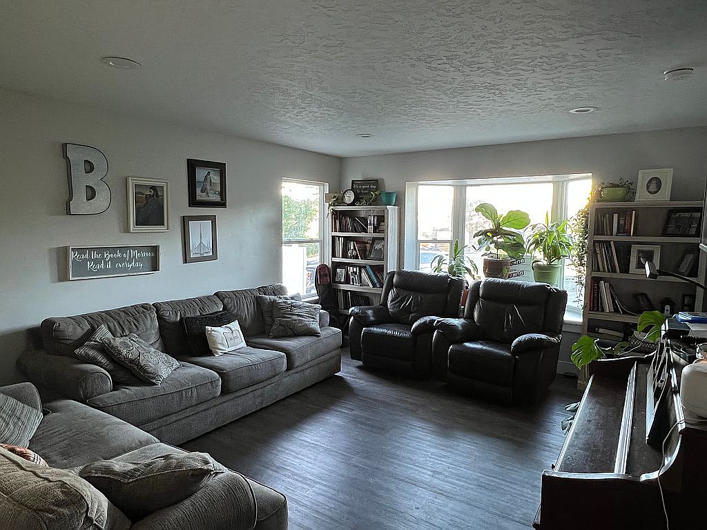 s*6様 house on the hill 90tops 9 Chapel Hill Ln, Simpsonville, SC 29681 | MLS #20297122 | Zillow
