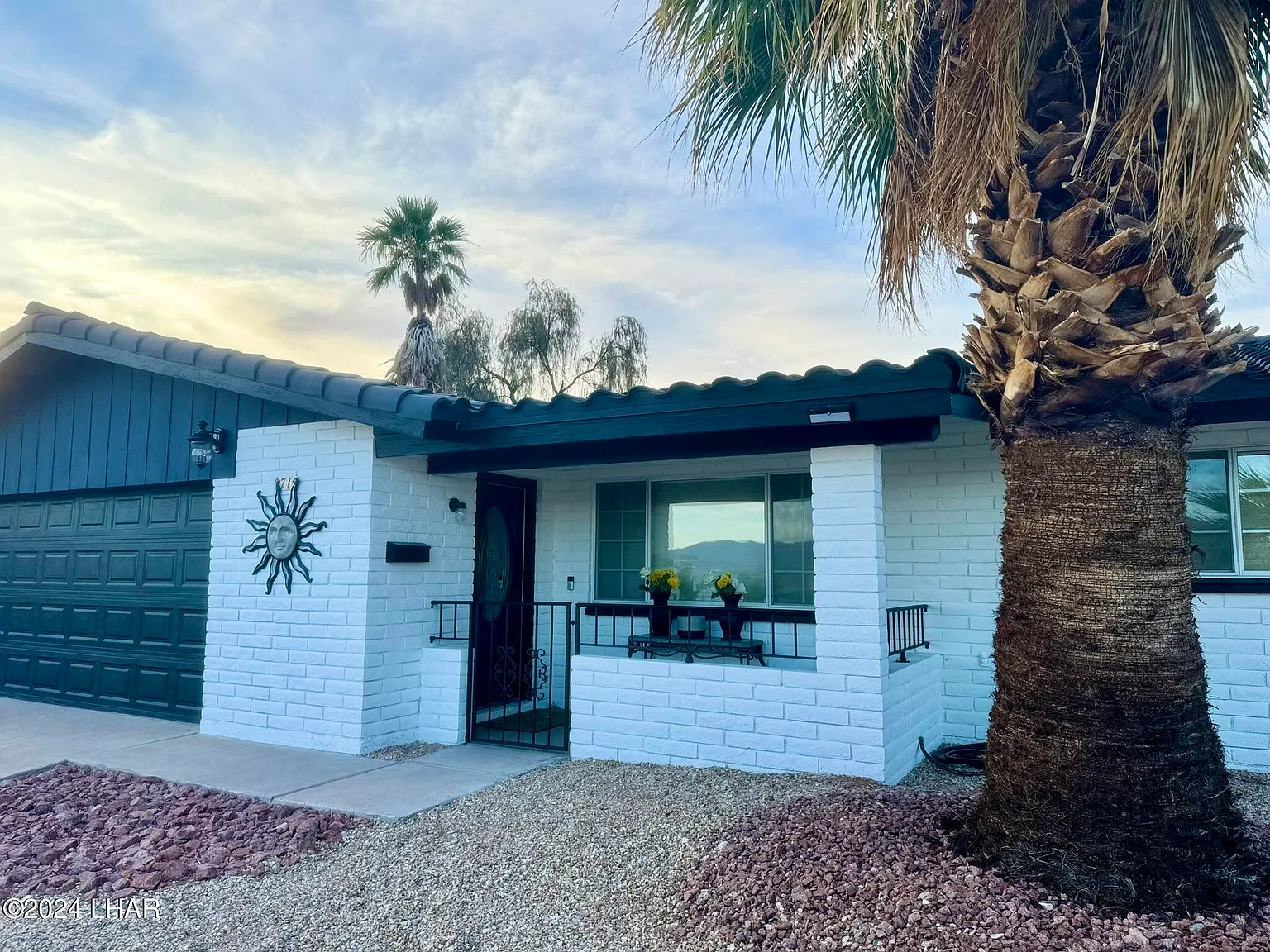 3 bed, 1319 sqft, $3,200 — Photo 3