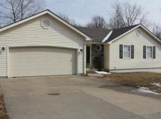 311 N Darrowby Dr, Raymore, MO 64083