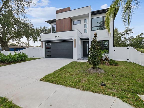 3rd image of 5406 N Pershing Pl