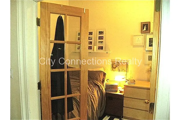 Rented by City Connections Realty | media 26