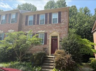 5920 Woodfield Estates Dr, Alexandria, VA 22310