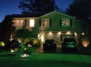 7 McBratney Ct, Edison, NJ 08820