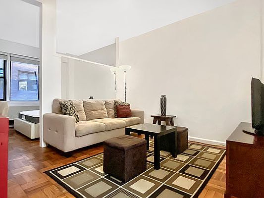 1st image of 240 E 46th St APT 6H