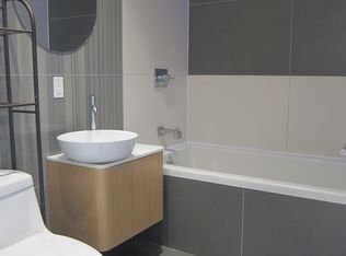 227 Grand St, Brooklyn, NY 11211