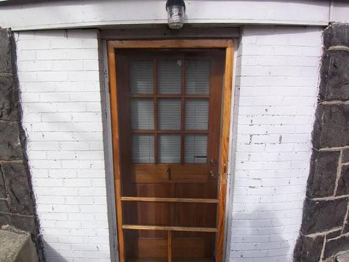 Private Entrance