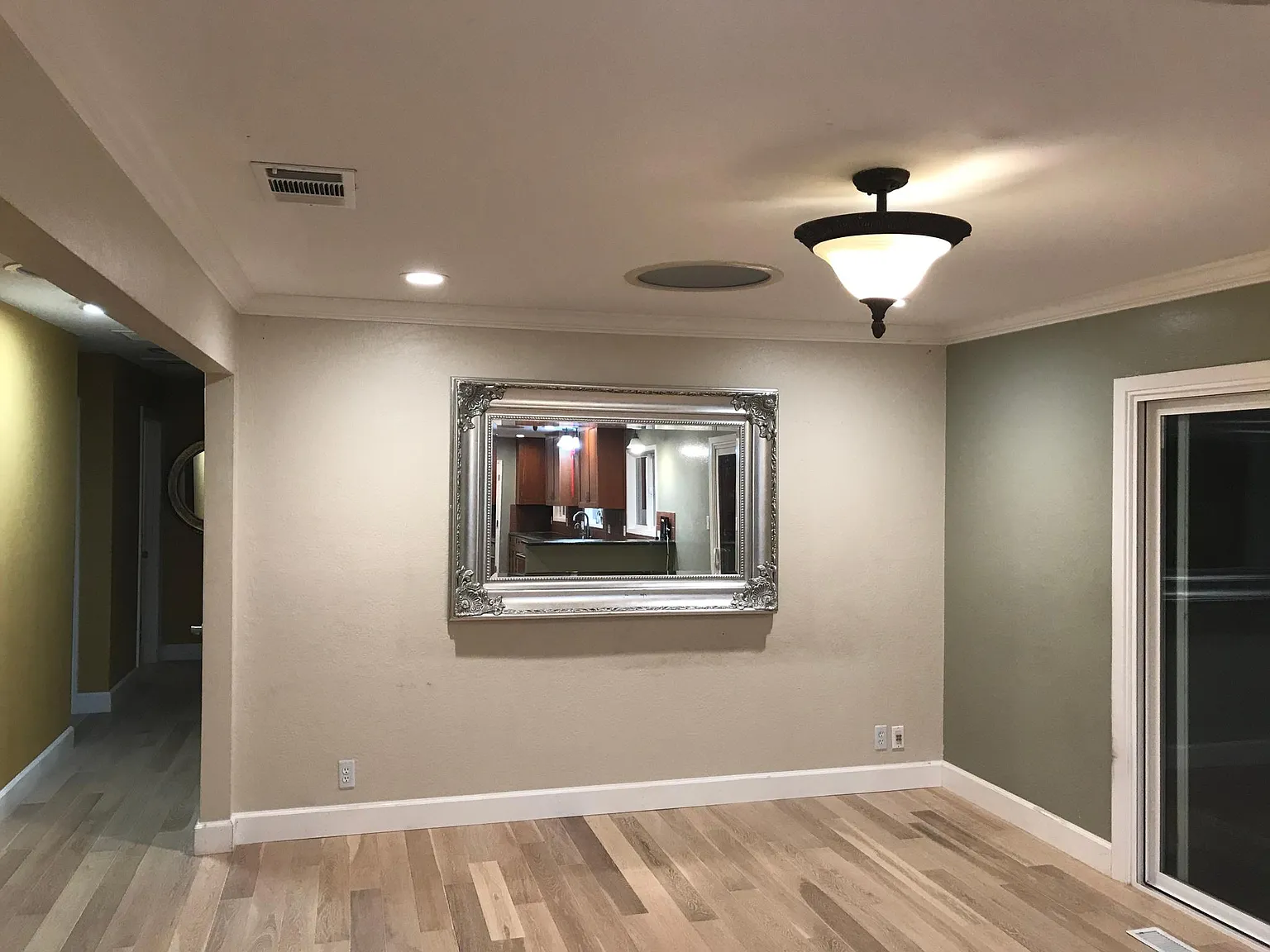 3 bed, 1450 sqft, $6,295 — Photo 4