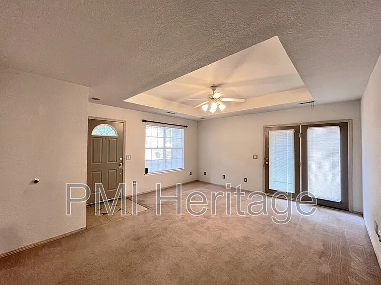 886 N Daisy Ln — Photo 5