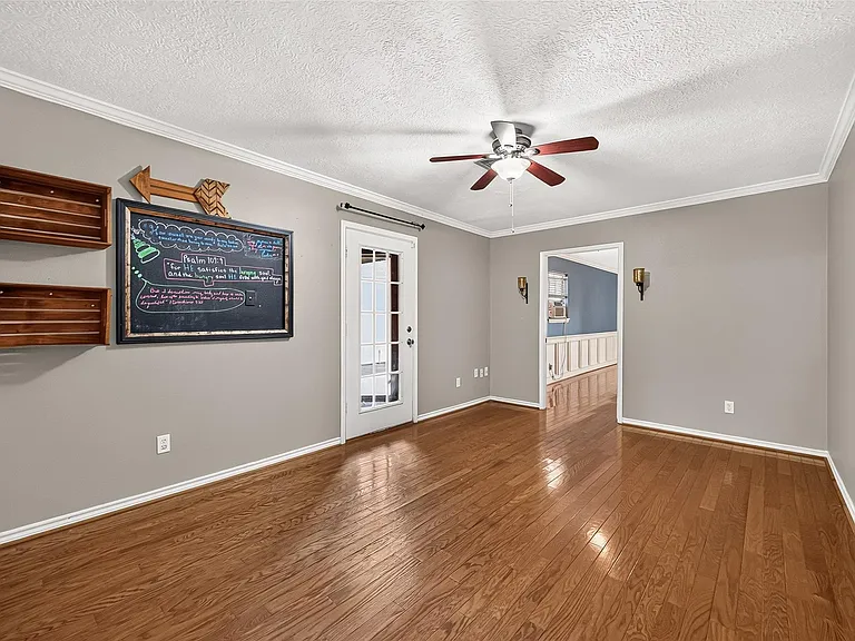 1007 E Baker Rd — Photo 9