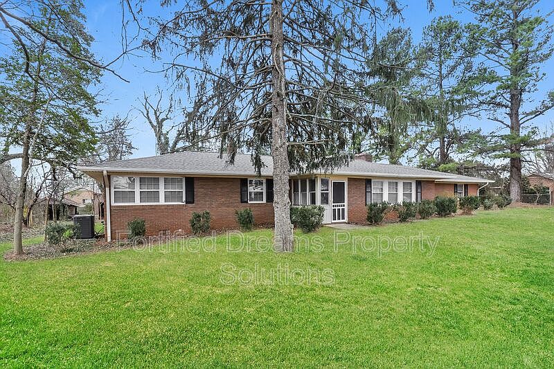 1st image of 5805 Highlawn Dr