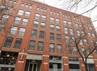 225 W Huron St APT 616, Chicago, IL