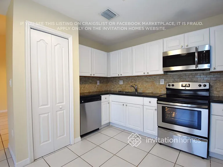 15341 SW 139th St — Photo 7