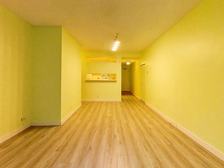 2668 Ash St #204 — Photo 4