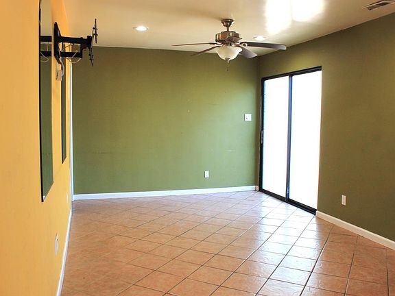 4th image of 6720 Sun River Dr
