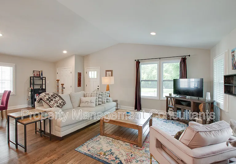 805 Rison Ave NE — Photo 12