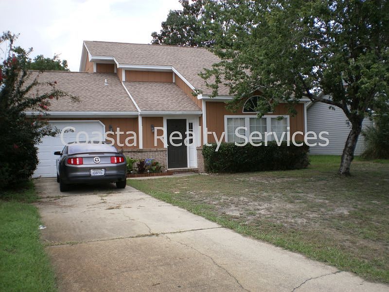 1st image of 420 Canterbury Ct