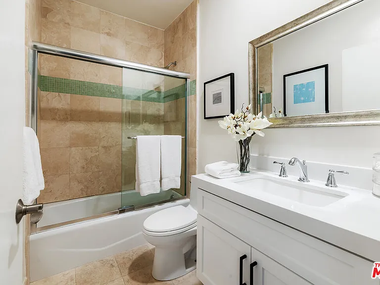 18111 Coastline Dr #1 — Photo 10