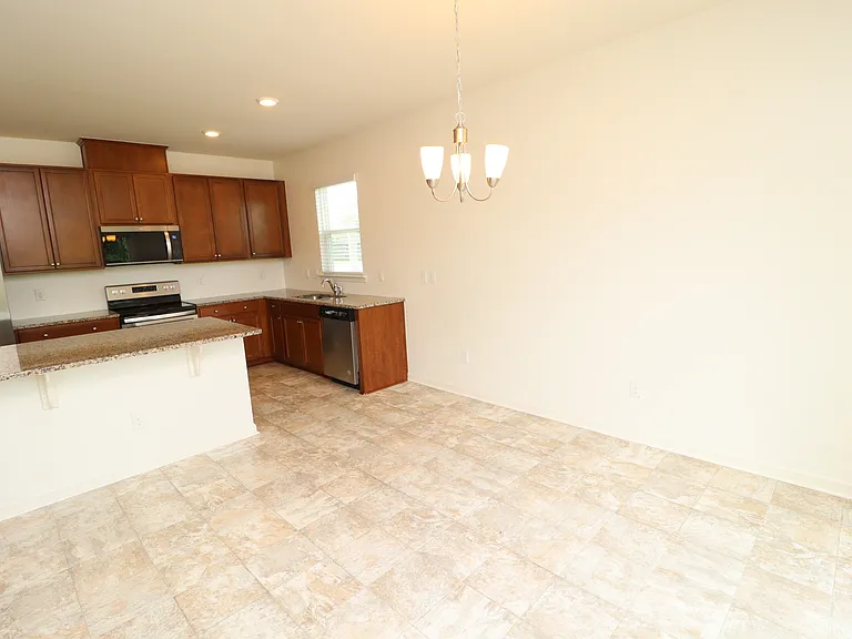 1149 Noor Ln — Photo 11