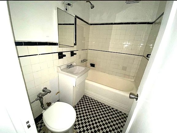 5th image of 1378 3rd Ave APT 1A