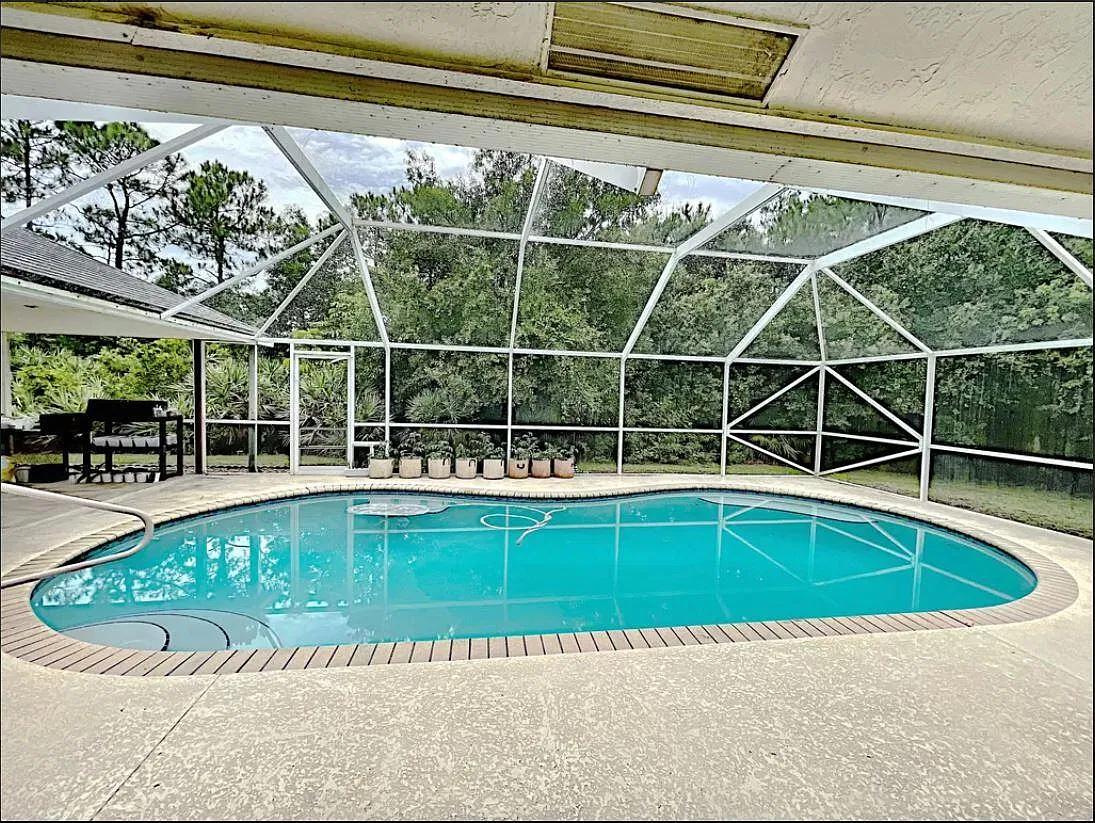 5 bed, 3.5 bath, 2558 sqft, $6,500 — Photo 3