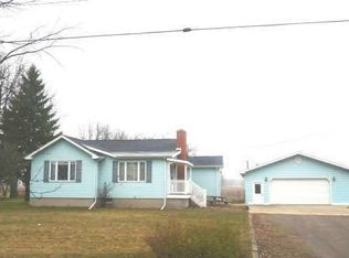 1761 Parish Rd, Kawkawlin, MI 48631