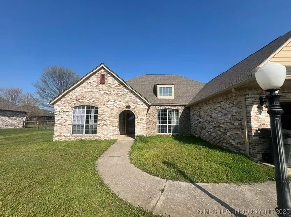 1207 S Mockingbird Ln, Skiatook, OK 74070