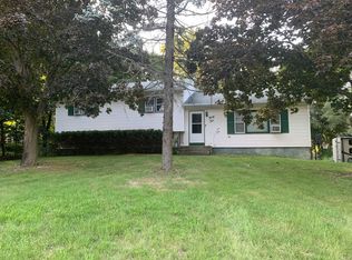 42 Regency Dr, Wappingers Falls, NY 12590