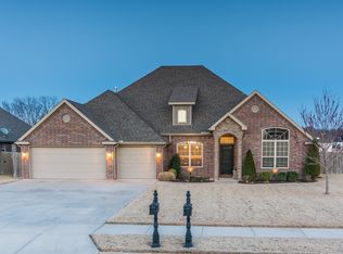 4609 SW Chancery St, Bentonville, AR 72713