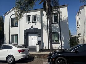 1009 Coronado Ave, Long Beach, CA
