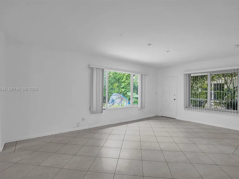 8851 Byron Ave — Photo 13