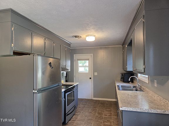 2nd image of 20235 Mosby Ave