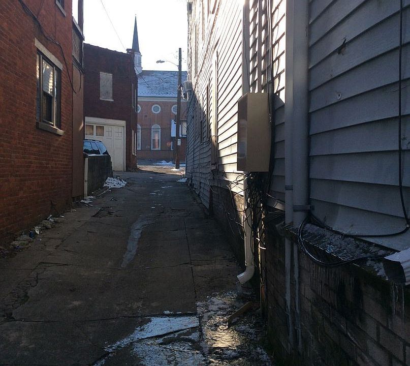 2nd image of 222 E Philadelphia St APT 6